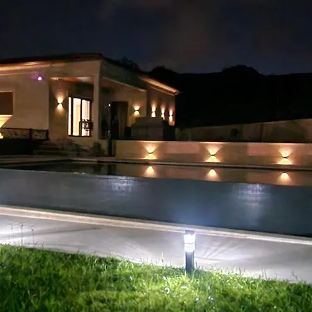 Villa Pico De Regalados *